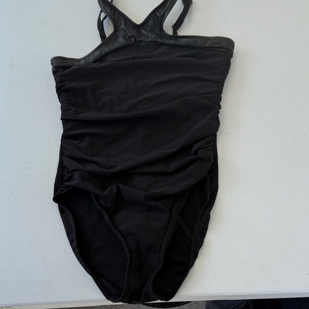 Elegant Black Women's Swimsuit